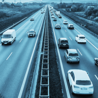 Az első negyedévben közel 1,4 millió autópálya-matrica kelt el